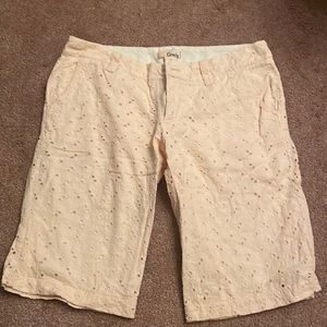 Gracia eyelet Bermuda shorts